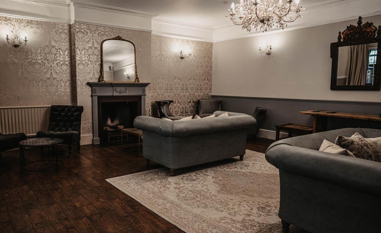 Elephant Hotel Pangbourne Exterior photo
