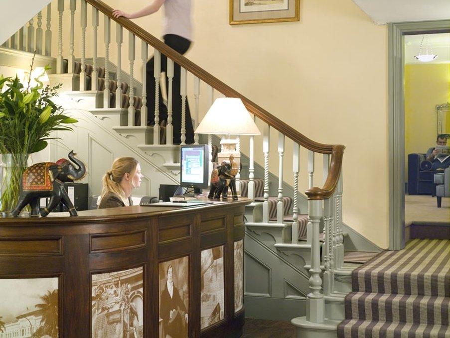 Elephant Hotel Pangbourne Exterior photo